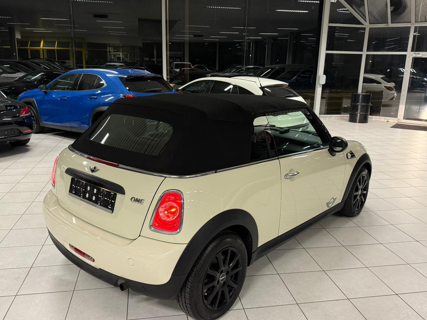 MINI One Cabrio 1.6i 2015