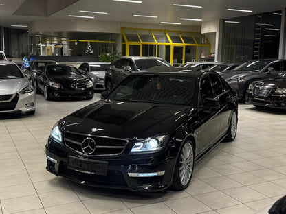 Mercedes-Benz C63 AMG 2012