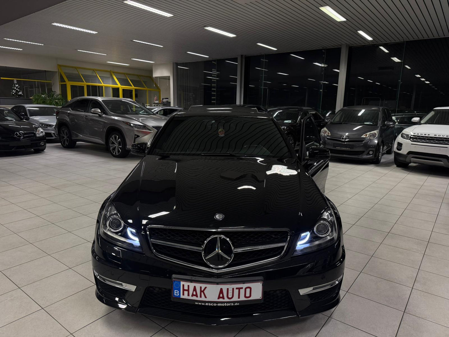 Mercedes-Benz C63 AMG 2012