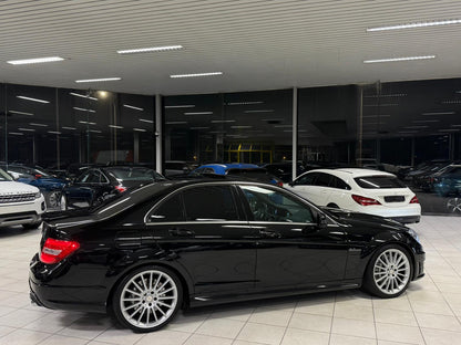 Mercedes-Benz C63 AMG 2012