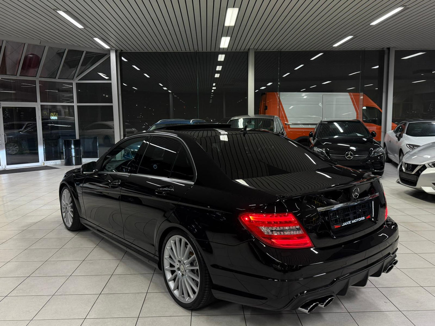Mercedes-Benz C63 AMG 2012
