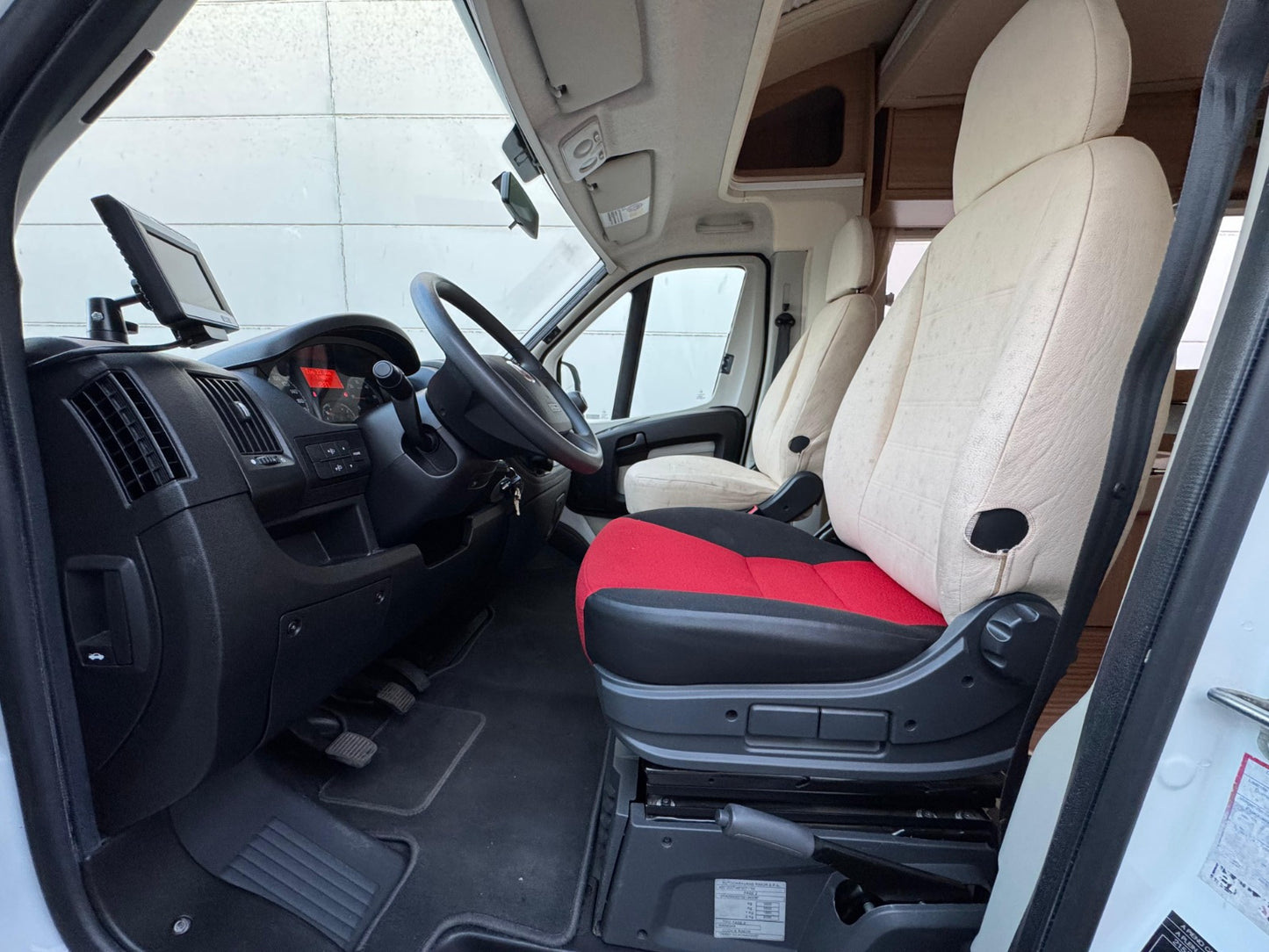 MobilHome Firat / Rimor 2.3D 130kW Multijet Full Equipped + Remorque Année 2012, 114.000Km