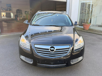 Opel Insignia Sports Tourer SW Automatique 2.0CDTI 96kW Euro 5
