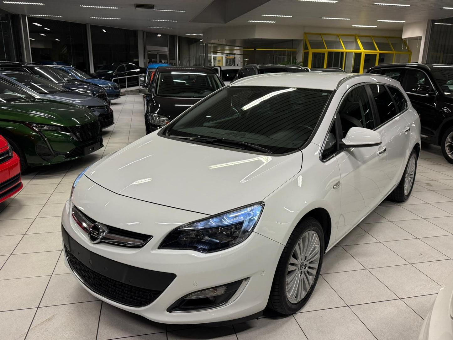 Opel Astra Sports Tourer 1.6i Essence 85kW Euro 5