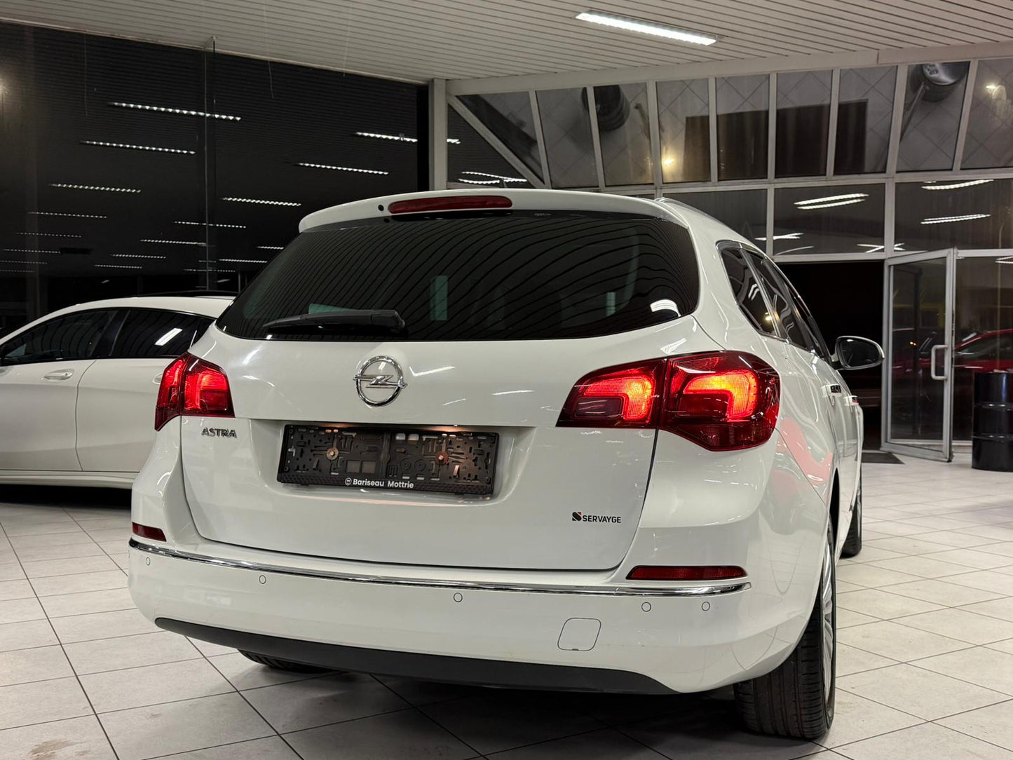 Opel Astra Sports Tourer 1.6i Essence 85kW Euro 5