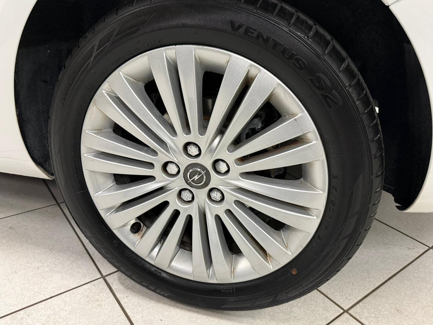 Opel Astra Sports Tourer 1.6i Essence 85kW Euro 5