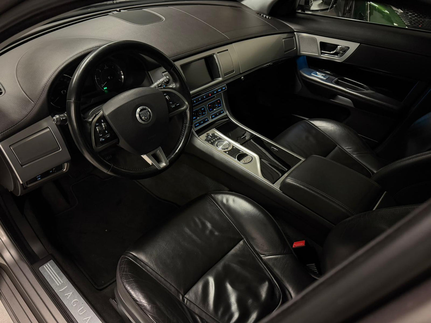 Jaguar XF Automatique 2.2D 140kW Euro 5
