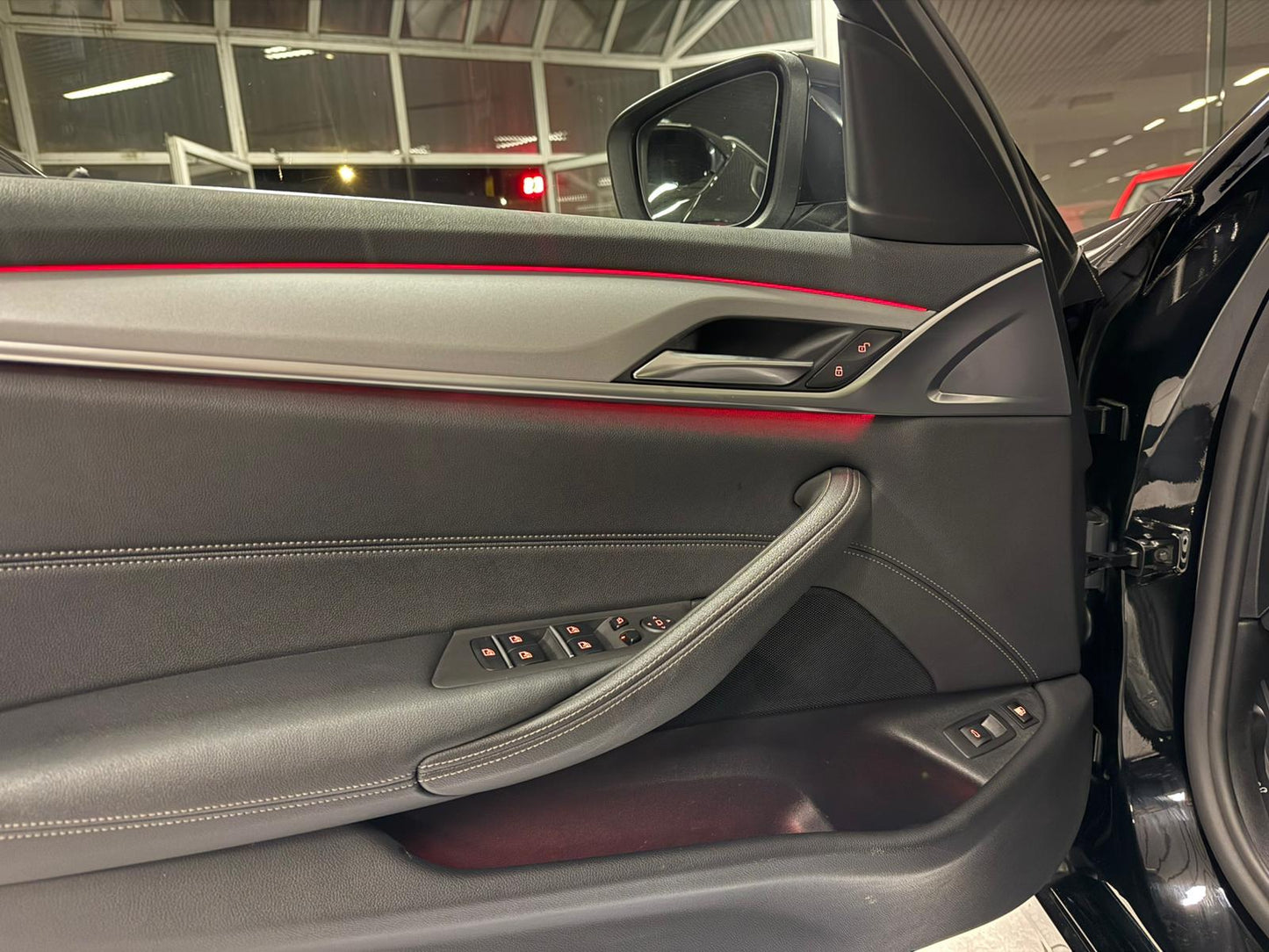 BMW 530e xDrive Touring 2.0 Hybride/Essence 135kW Euro 6
