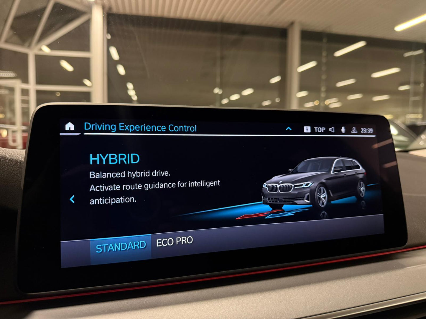 BMW 530e xDrive Touring 2.0 Hybride/Essence 135kW Euro 6