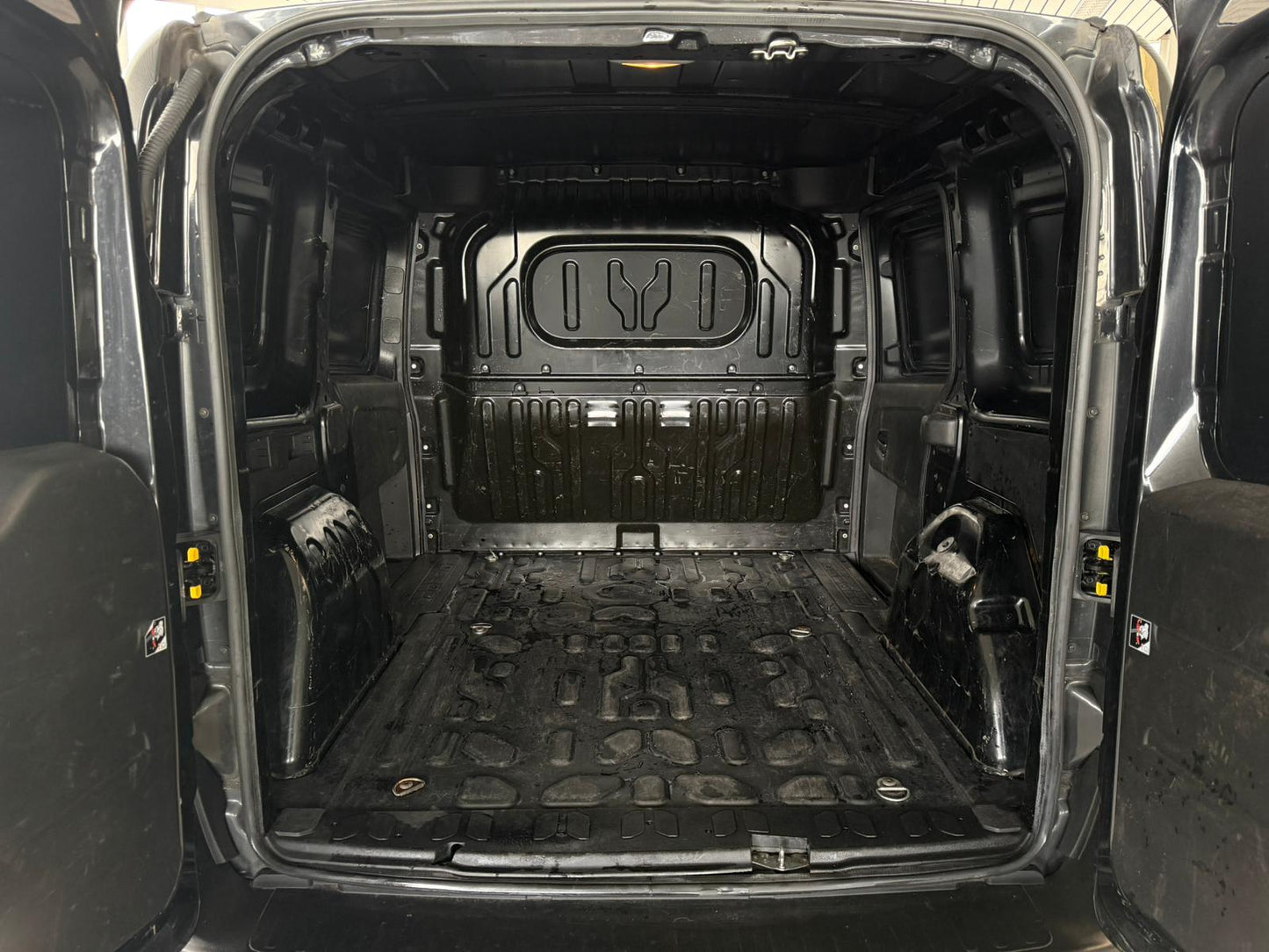 Opel Combo D VAN Eco-Flex Utilitaire 1.3D 70kW Euro 6b