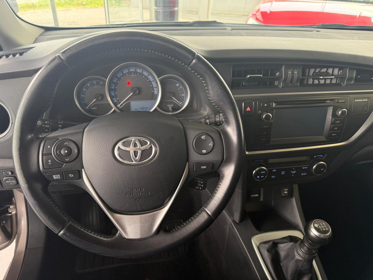 Toyota Auris 1.4D 66kW Euro 5b