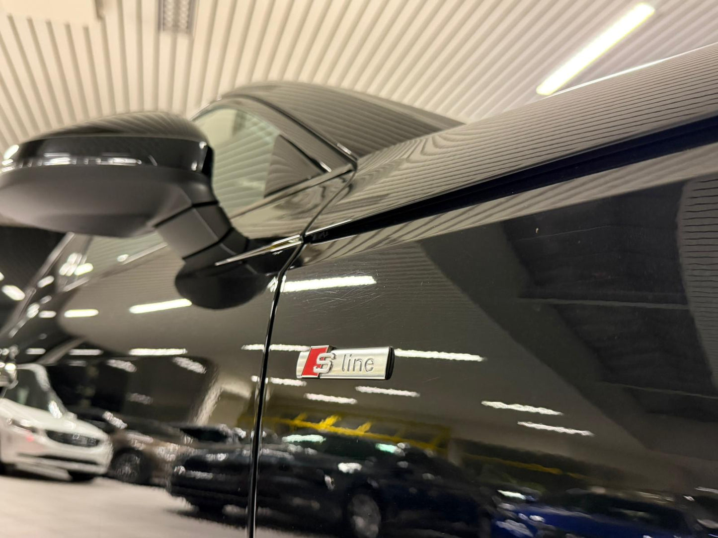 Audi A4 S-Line Automaat 2.0 Benzine 110kW Euro 6d