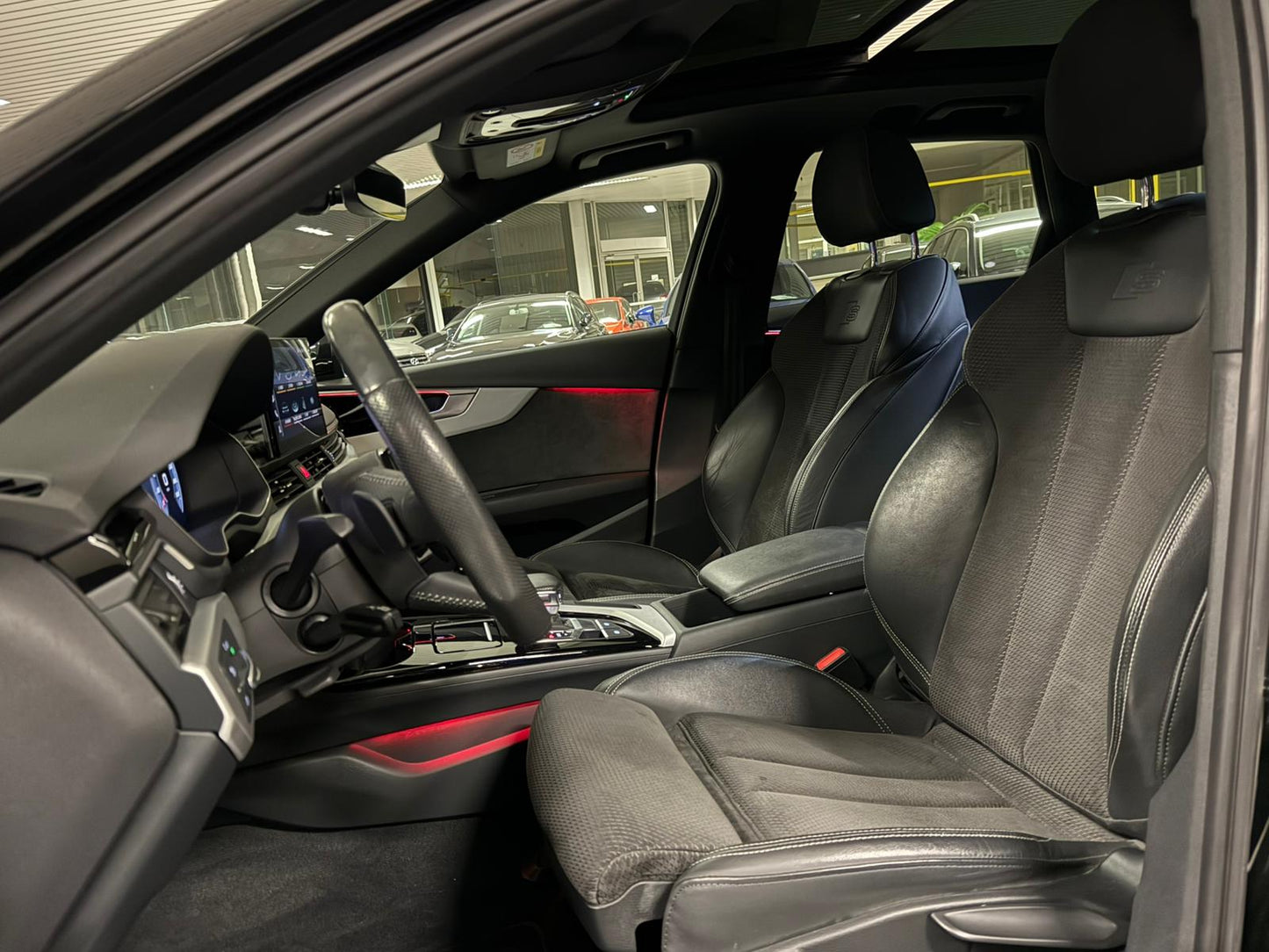 Audi A4 S-Line Automaat 2.0 Benzine 110kW Euro 6d
