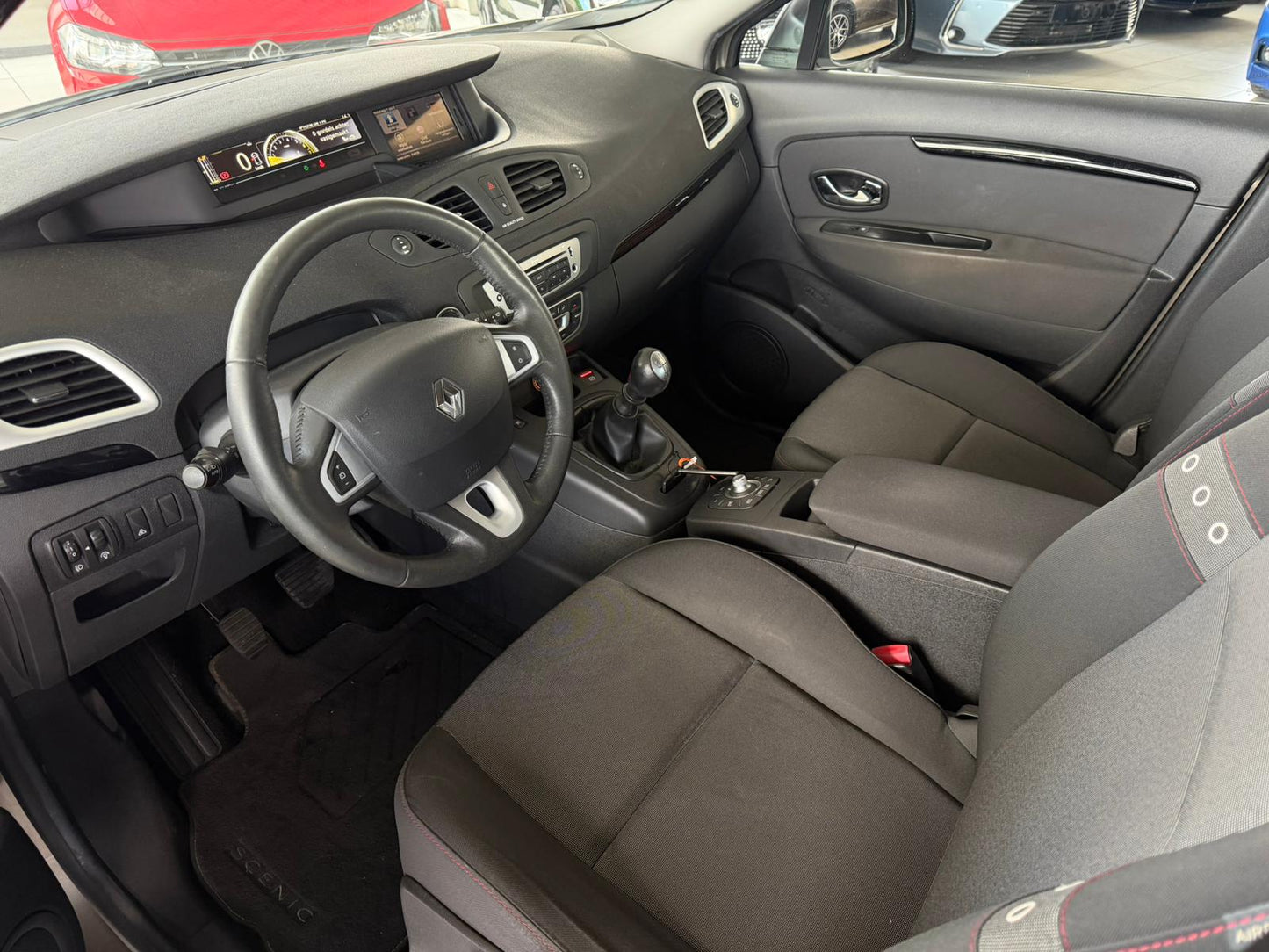 Renault Scenic 1.6i Essence 81kW Euro 5