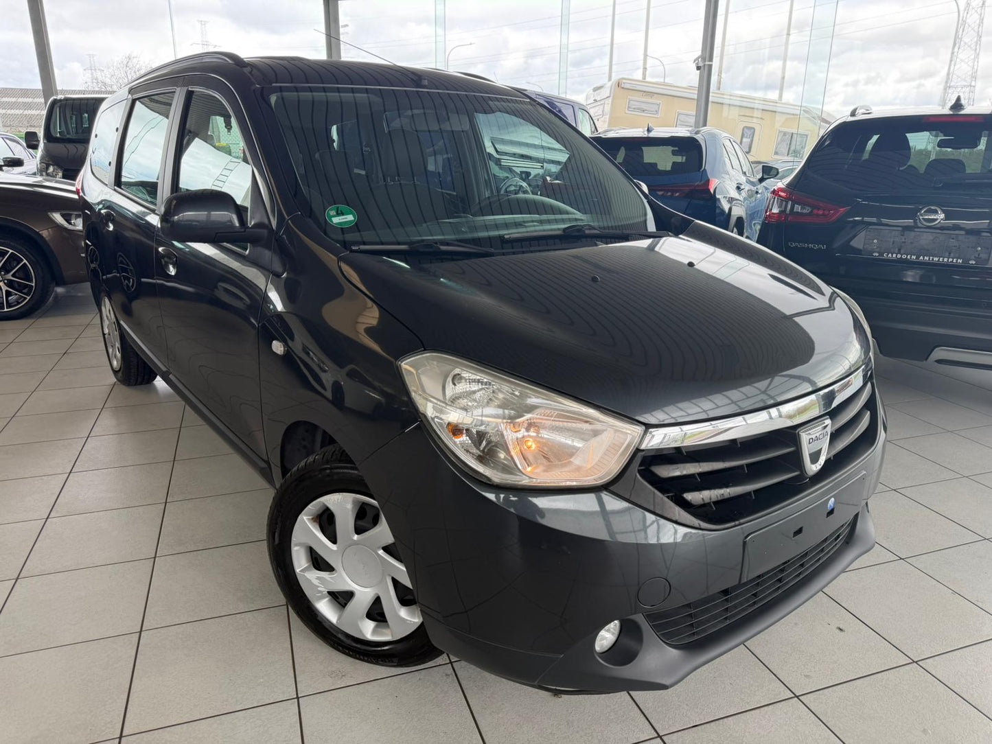 Dacia Lodgy 7 Places 1.2i Essence 85kW Euro 5b