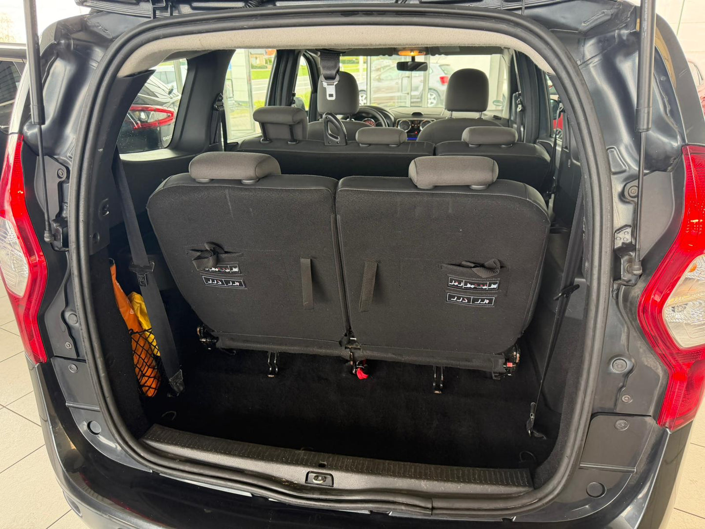 Dacia Lodgy 7 Places 1.2i Essence 85kW Euro 5b