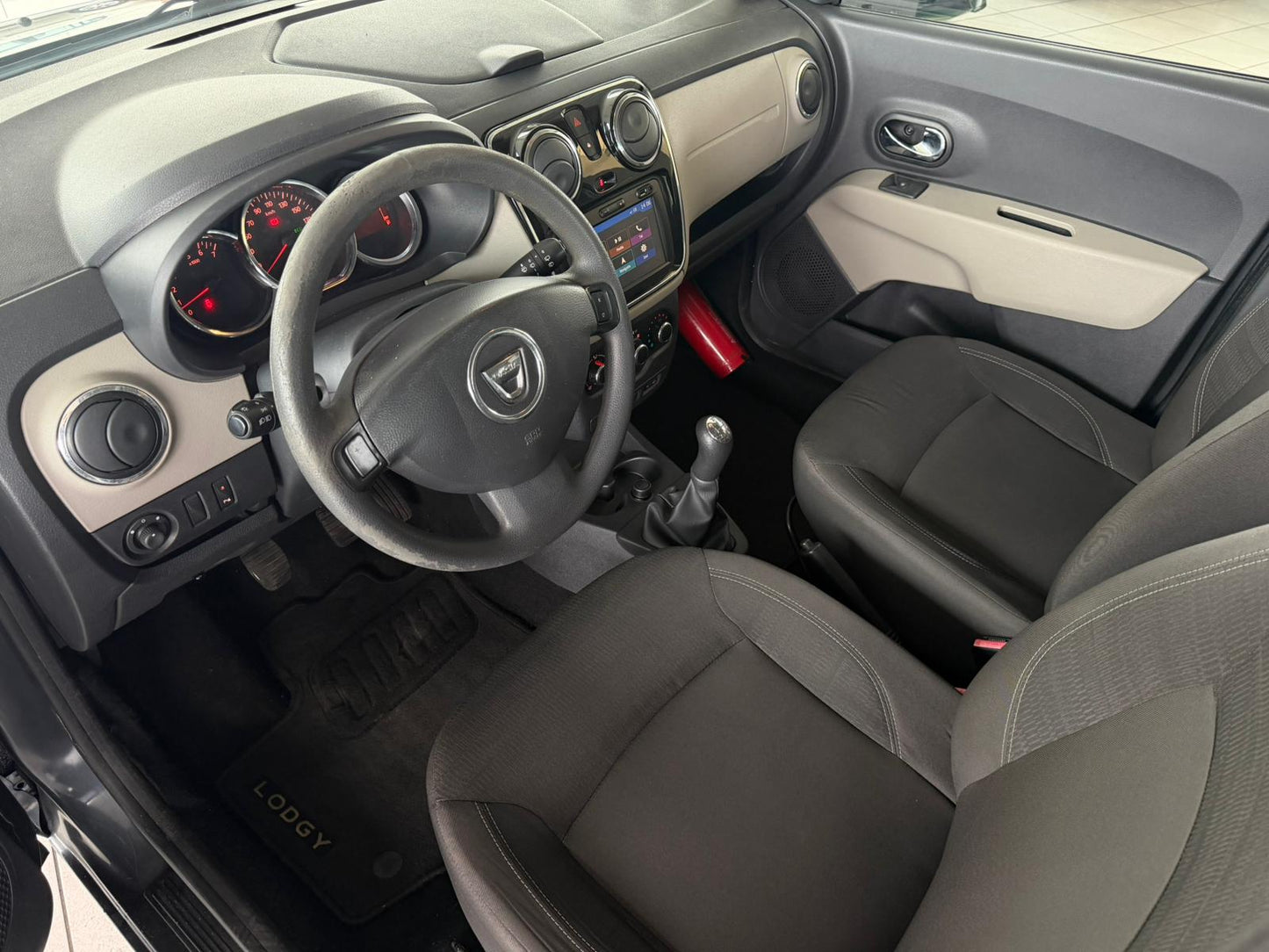 Dacia Lodgy 7 Places 1.2i Essence 85kW Euro 5b