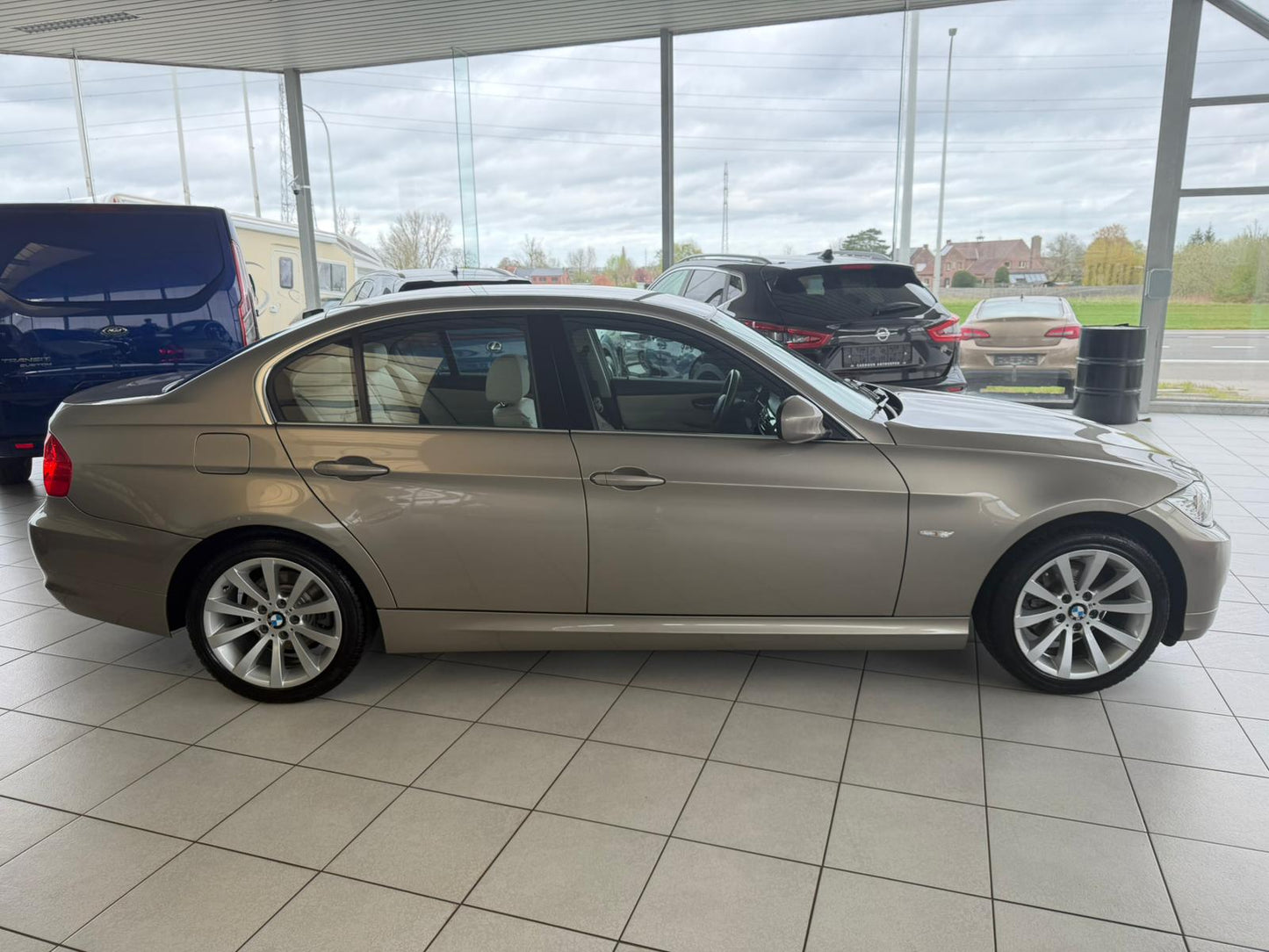 BMW 316i E90 Série 3 1.6i Essence 90kW Euro 5