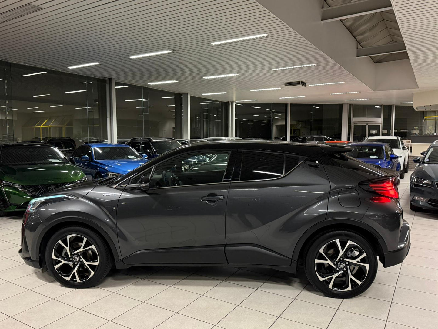Toyota C-HR 2.0 Hybride/Essence Automatique 112kW Euro 6d-ISC-FCM