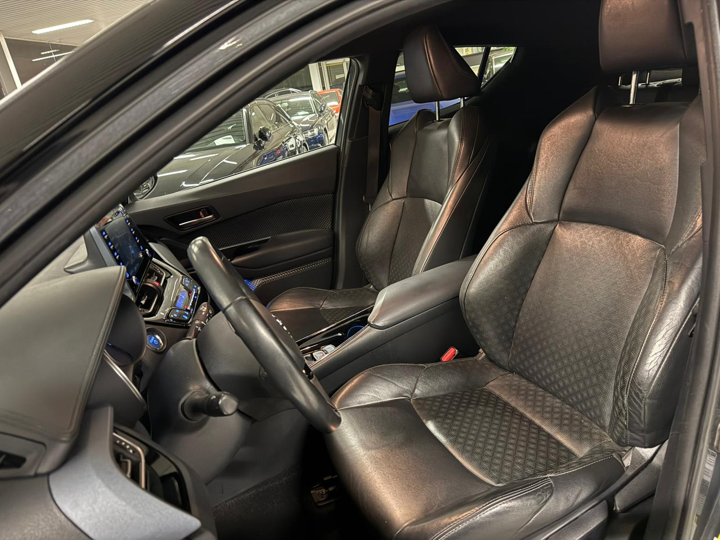 Toyota C-HR 2.0 Hybride/Essence Automatique 112kW Euro 6d-ISC-FCM