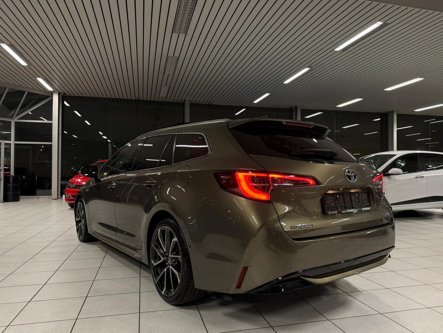 Toyota Corolla 2.0 Hybride/Essence Automatique 112kW Euro 6d-T-E-ISC