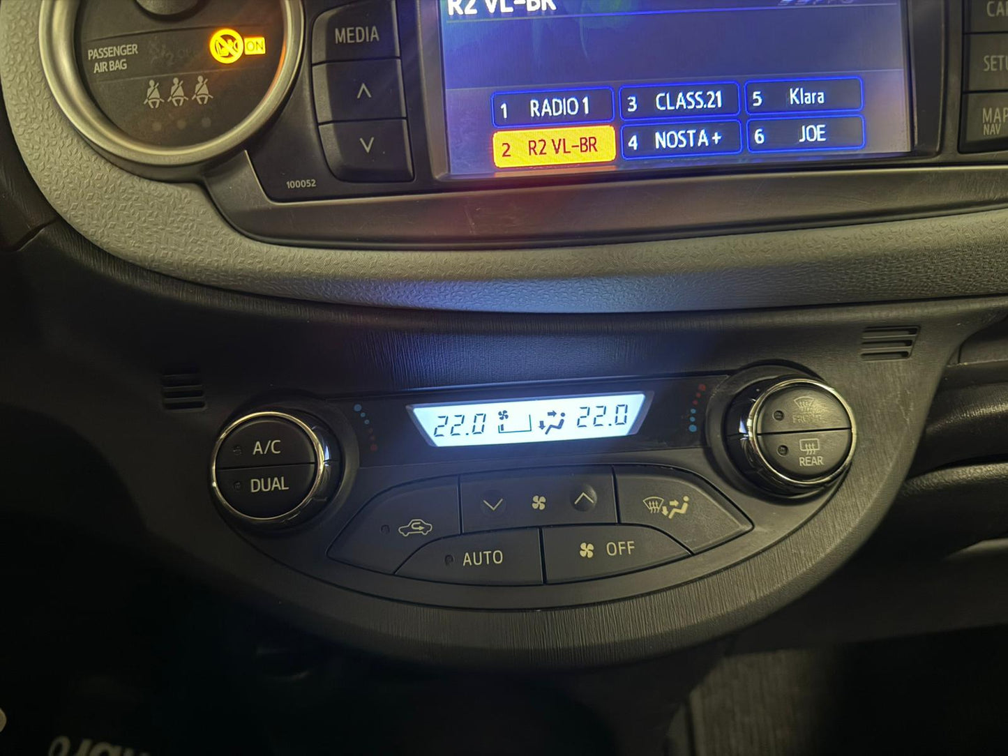 Toyota Yaris 5D Comfort 1.5 Hybride/Essence 55kW Automatique Euro 5