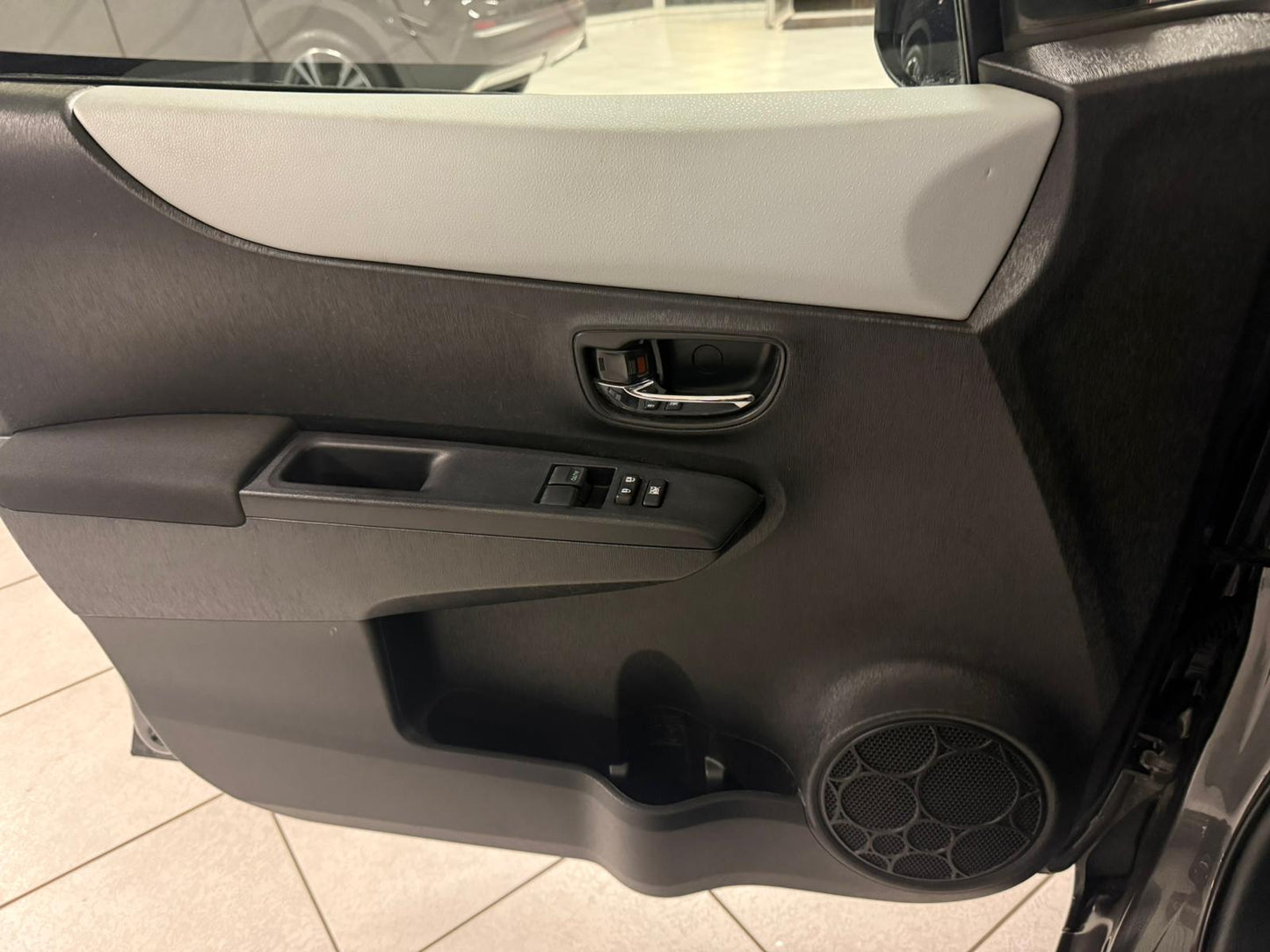 Toyota Yaris 5D Comfort 1.5 Hybride/Essence 55kW Automatique Euro 5