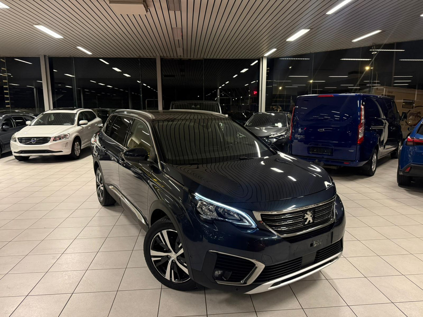 Peugeot 5008 7 Places 1.2i Essence 96kW Euro 6b
