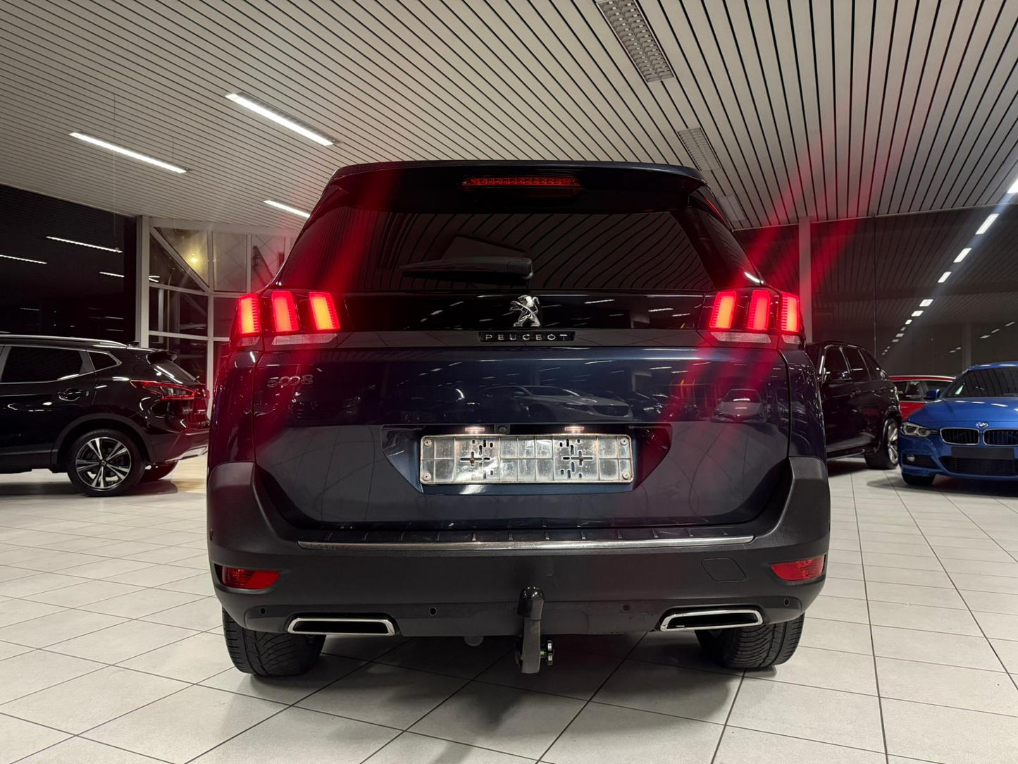 Peugeot 5008 7 Places 1.2i Essence 96kW Euro 6b