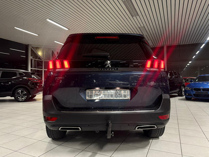Peugeot 5008 7 Places 1.2i Essence 96kW Euro 6b