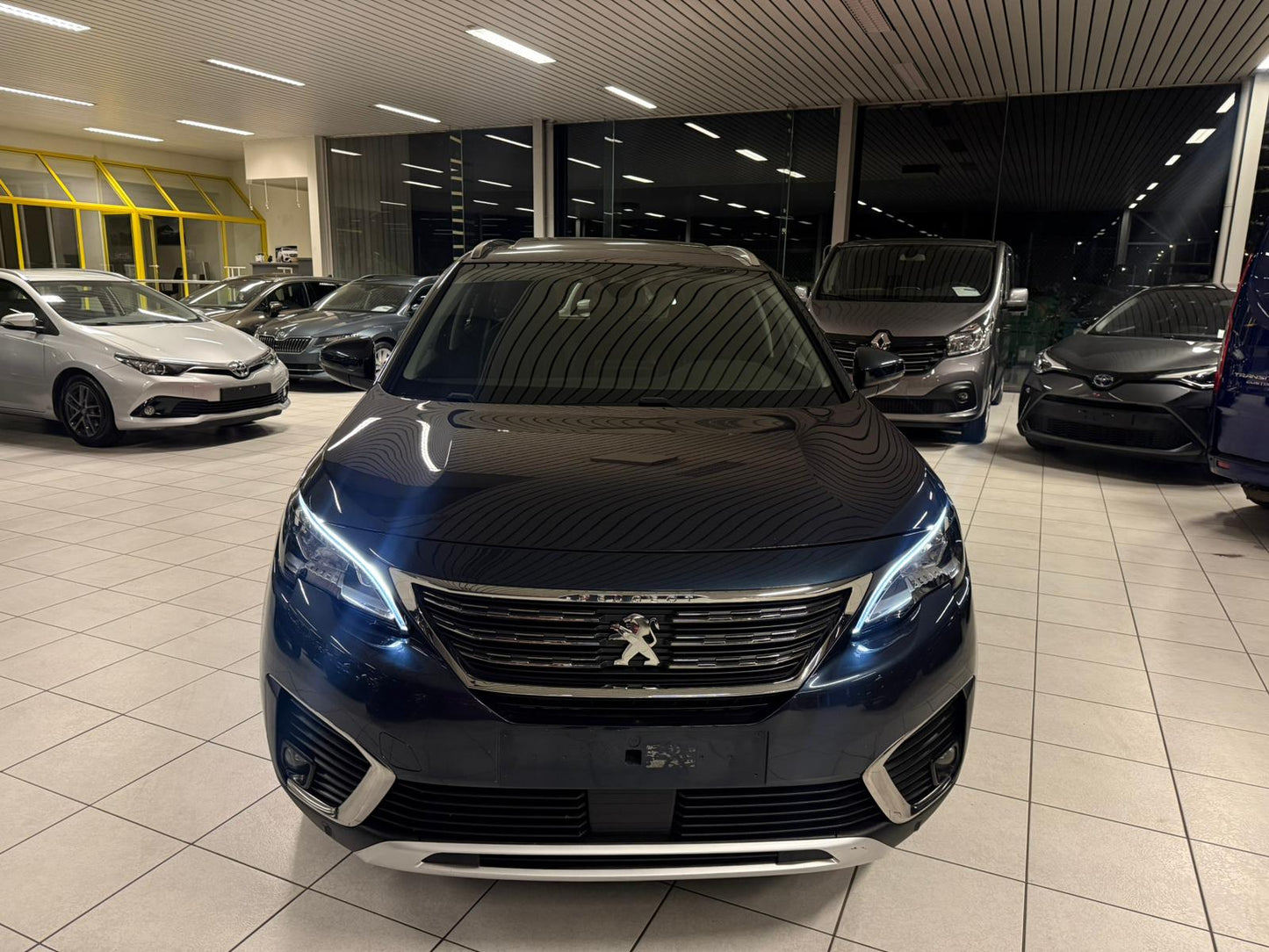 Peugeot 5008 7 Places 1.2i Essence 96kW Euro 6b