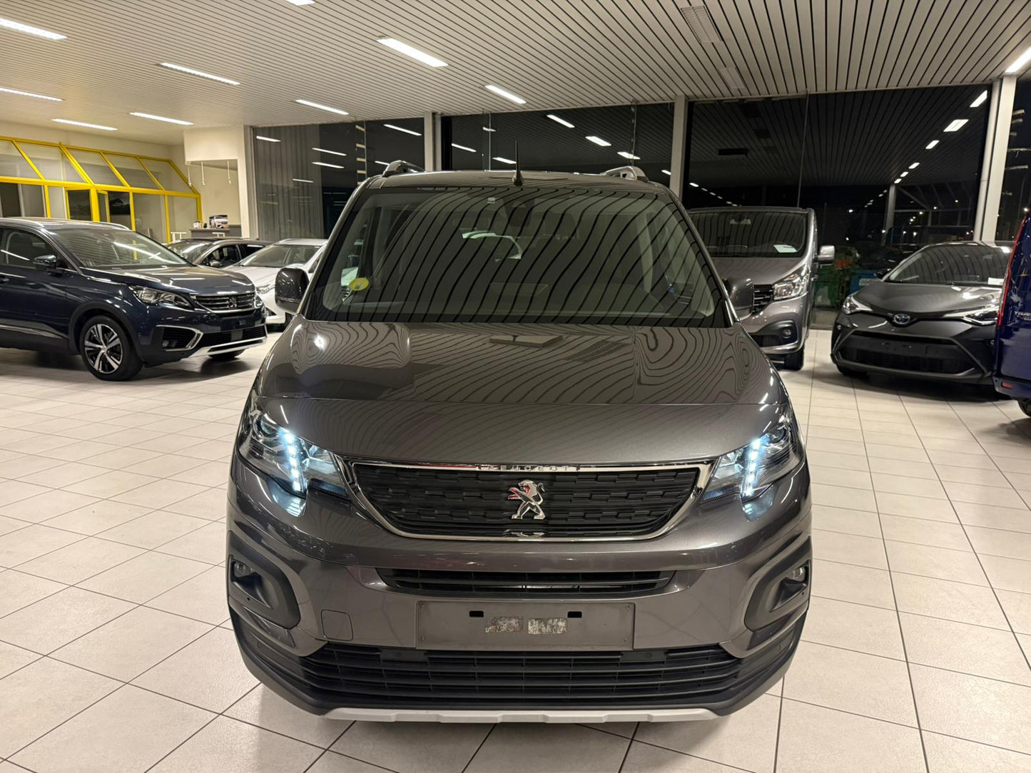 Peugeot Rifter Long Allure 7 Places 1.5 BlueHDI 75kW Euro 6d-T-E-ISC