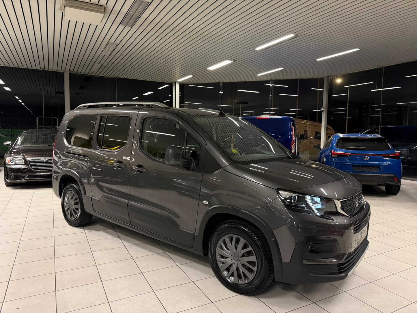 Peugeot Rifter Long Allure 7 Places 1.5 BlueHDI 75kW Euro 6d-T-E-ISC