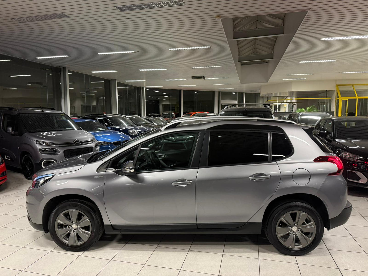 Peugeot 2008 STYLE 1.5hdi 75kW Euro 6d-TEMP-EV