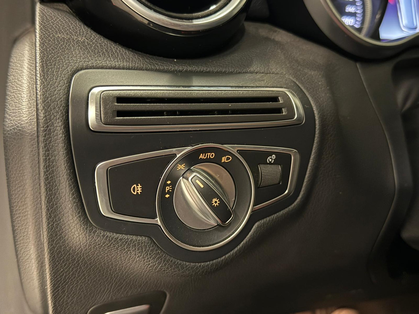 Mercedes-benz C180d Pack-AMG Automatique 85kW Euro 6b