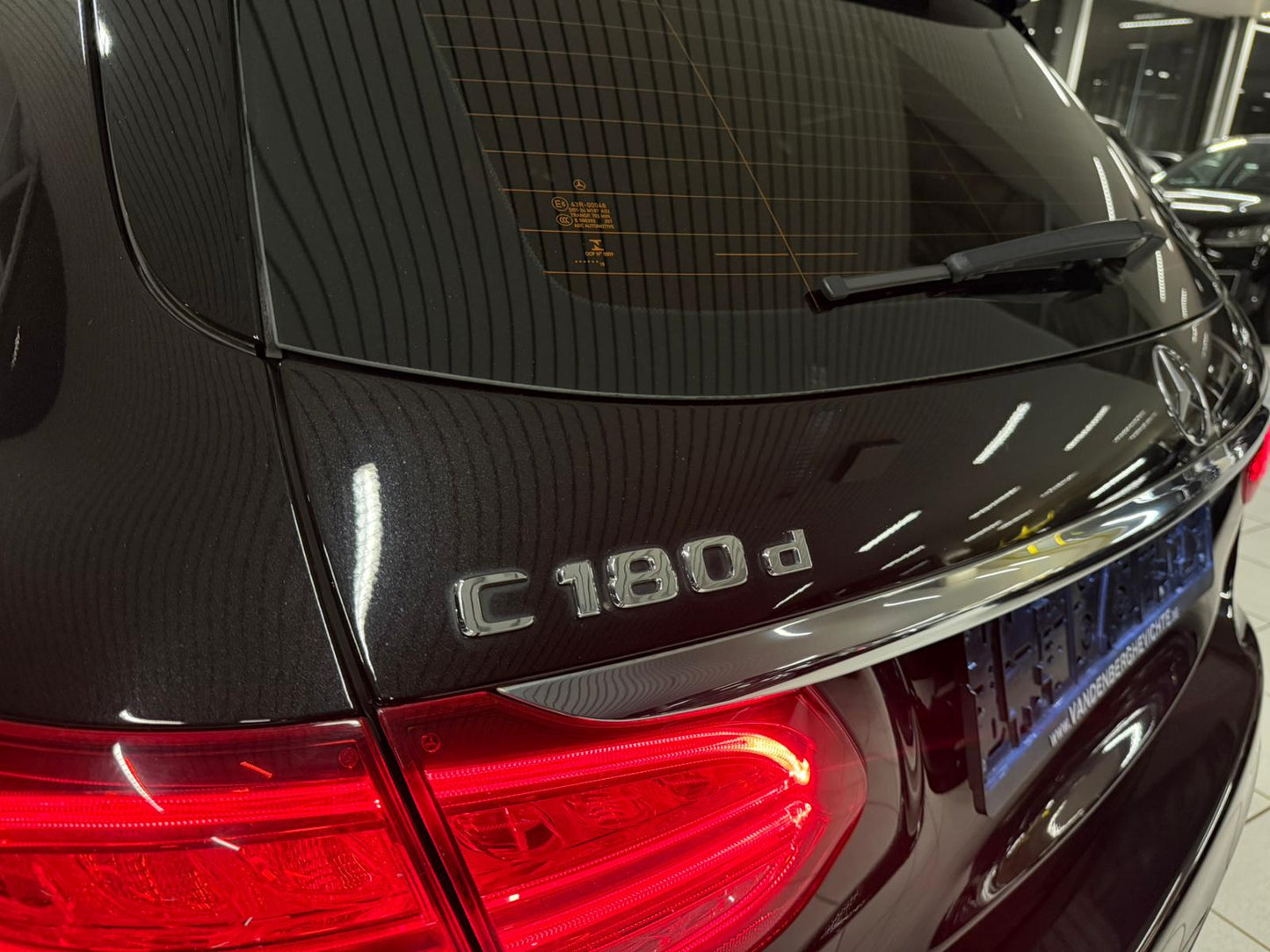 Mercedes-benz C180d Pack-AMG Automatique 85kW Euro 6b