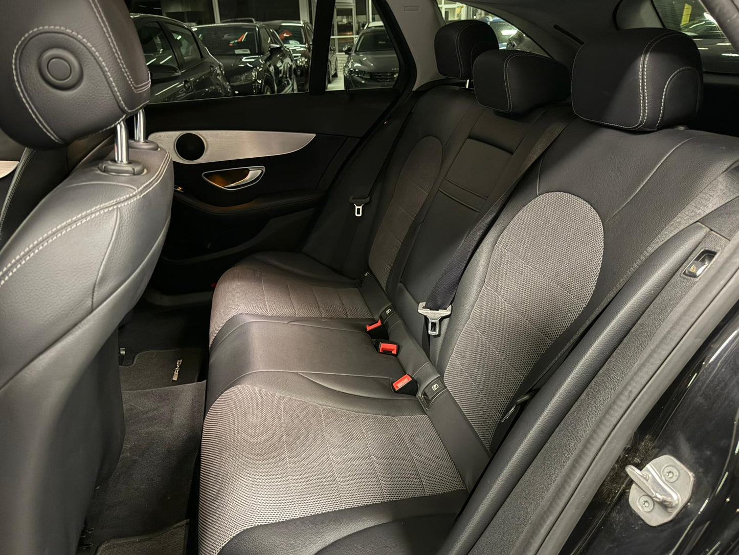 Mercedes-benz C180d Pack-AMG Automatique 85kW Euro 6b