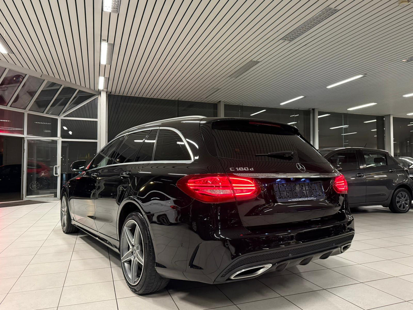 Mercedes-benz C180d Pack-AMG Automatique 85kW Euro 6b