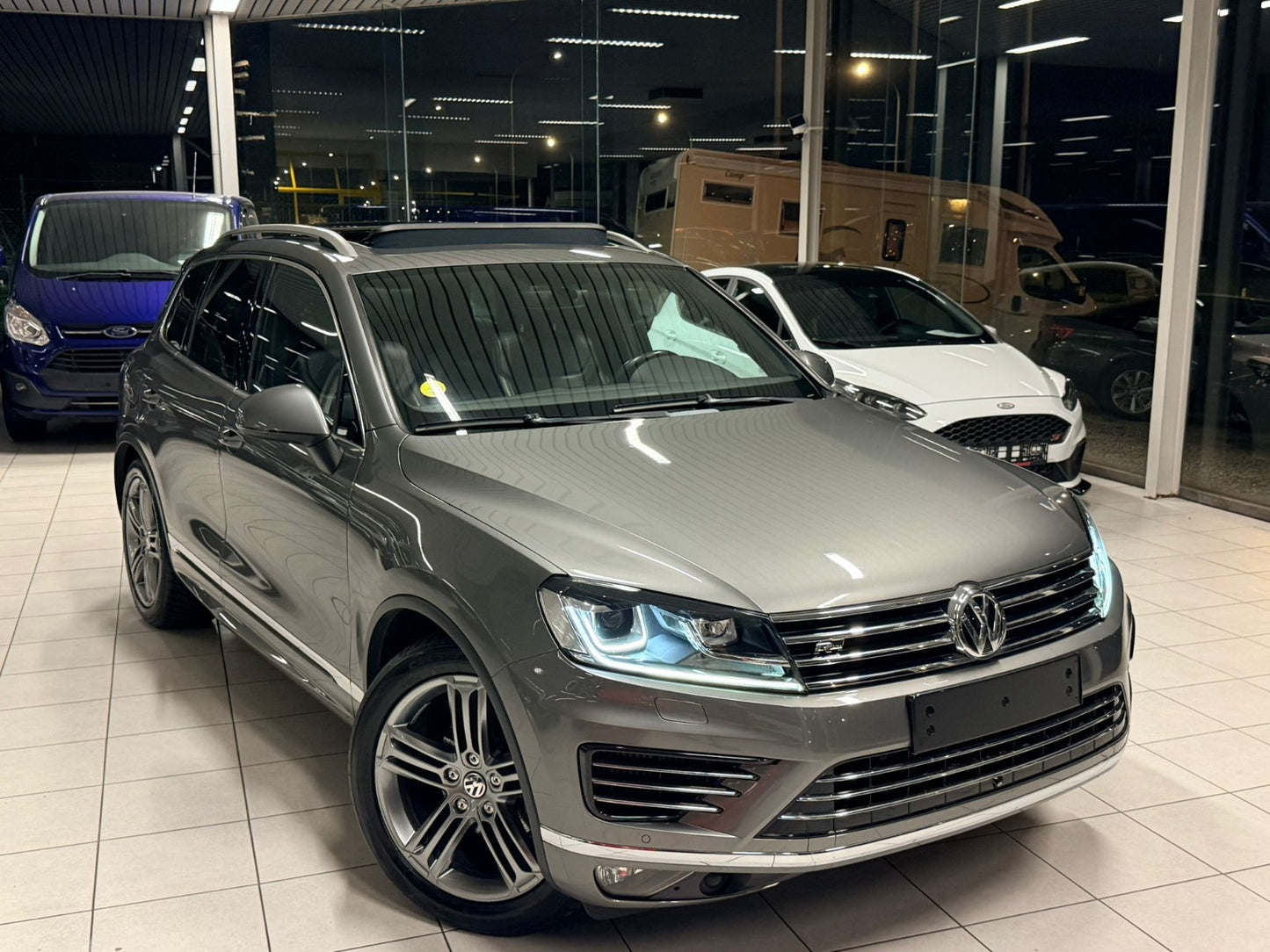 VW Touareg R-Line 4x4 Automatique 3.0TDI V6 BlueMotion 150kW Euro 6b