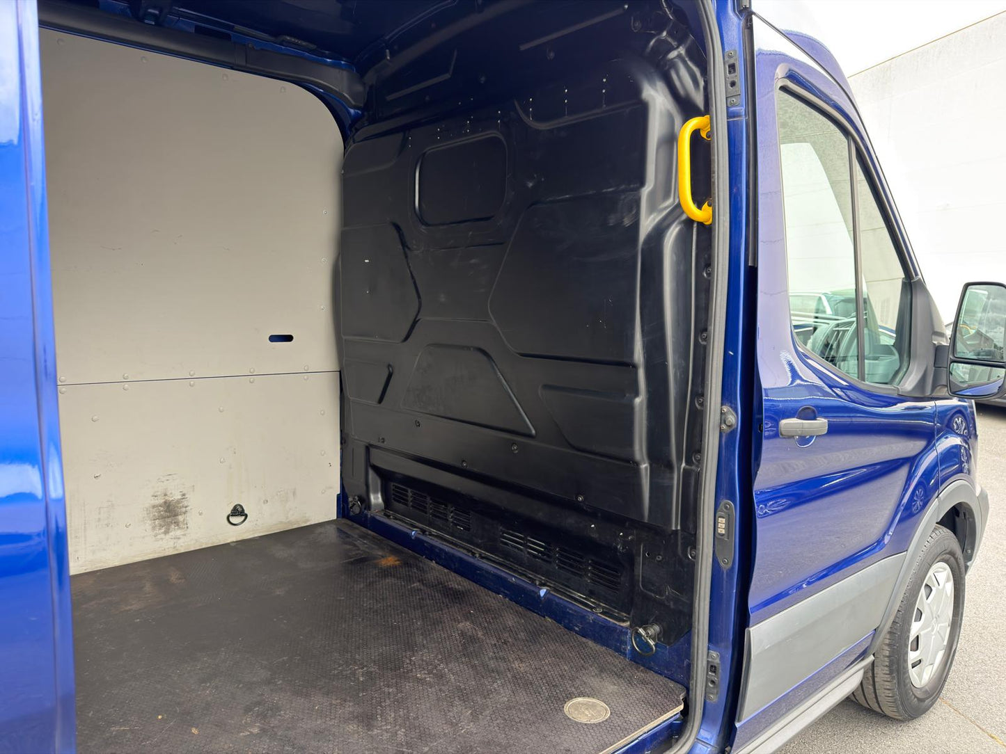 Ford Transit Utilitaire Automatique 2.0D 96kW Euro 6B