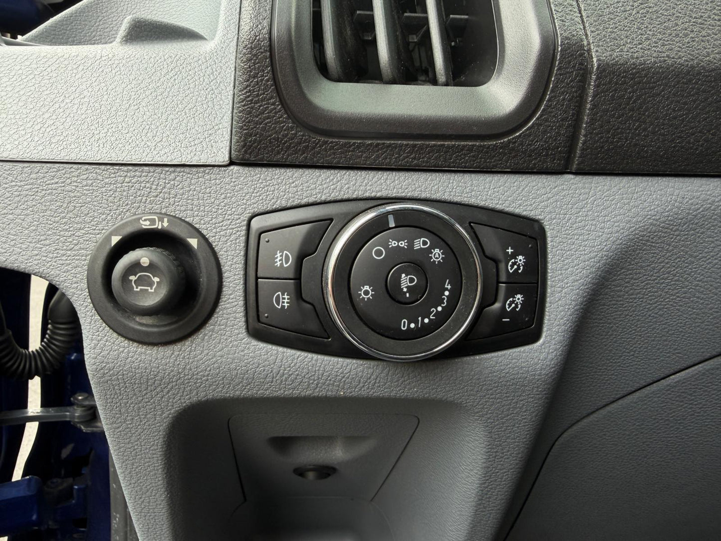 Ford Transit Utilitaire Automatique 2.0D 96kW Euro 6B