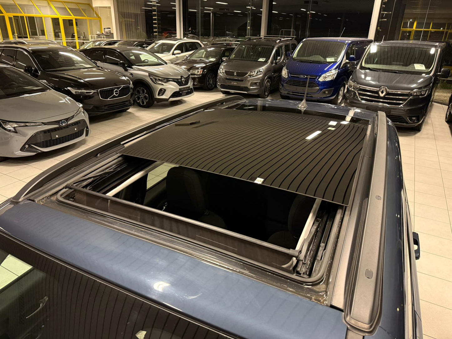 Jeep Renegade Black Star 1.3i Essence Automatique 110kW Euro 6d-T-E-ISC