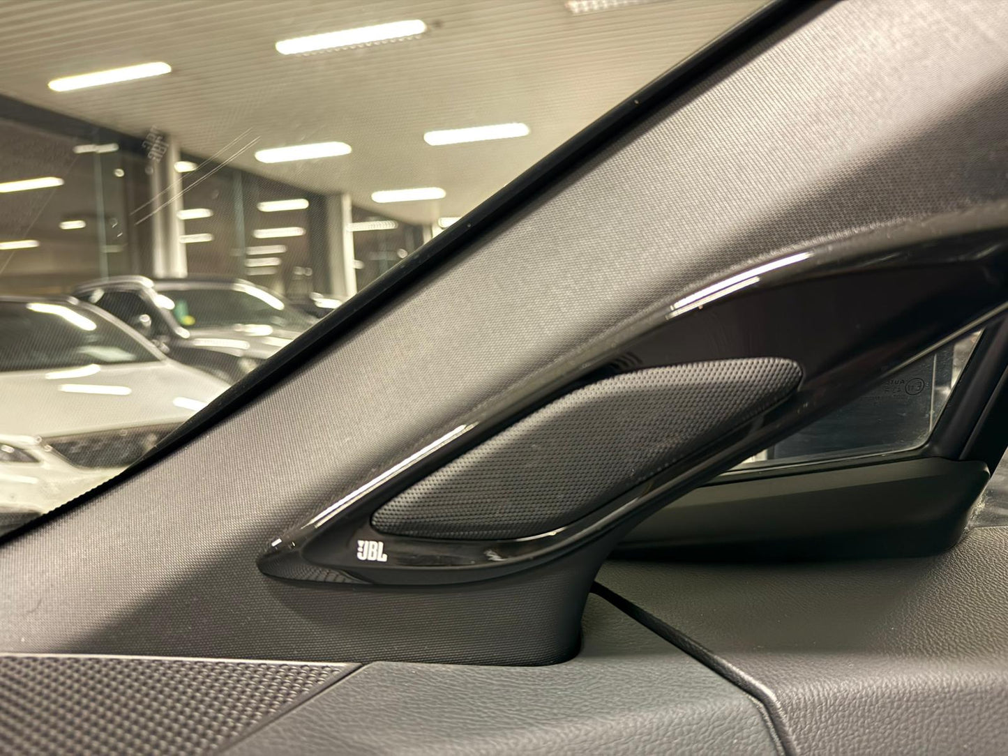 Toyota C-HR 1.8 Essence/Hybride Automatique 72kW Euro 6b