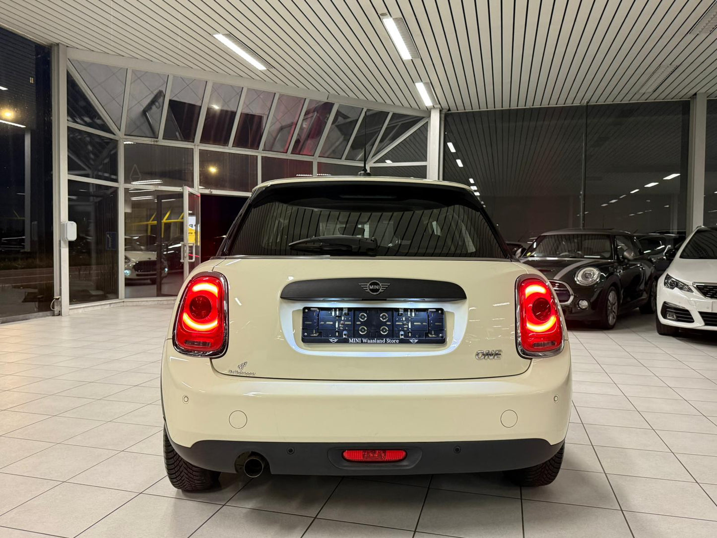Mini One 1.5i Essence Automatique 75kW Euro 6d-T-E-ISC