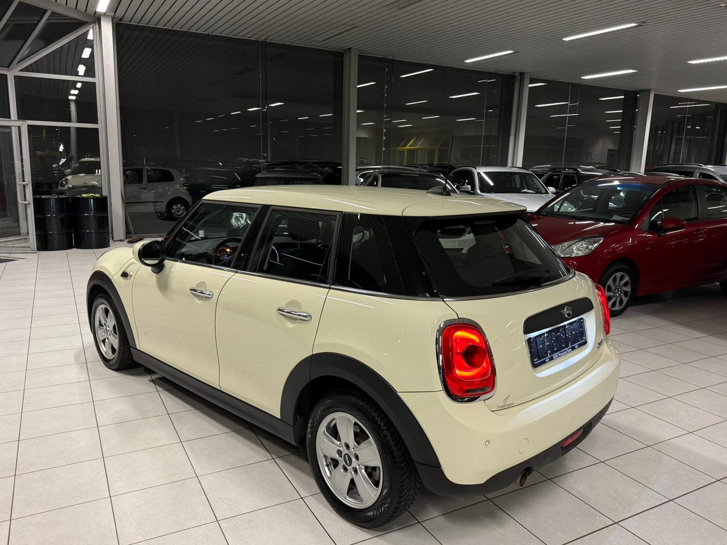 Mini One 1.5i Essence Automatique 75kW Euro 6d-T-E-ISC