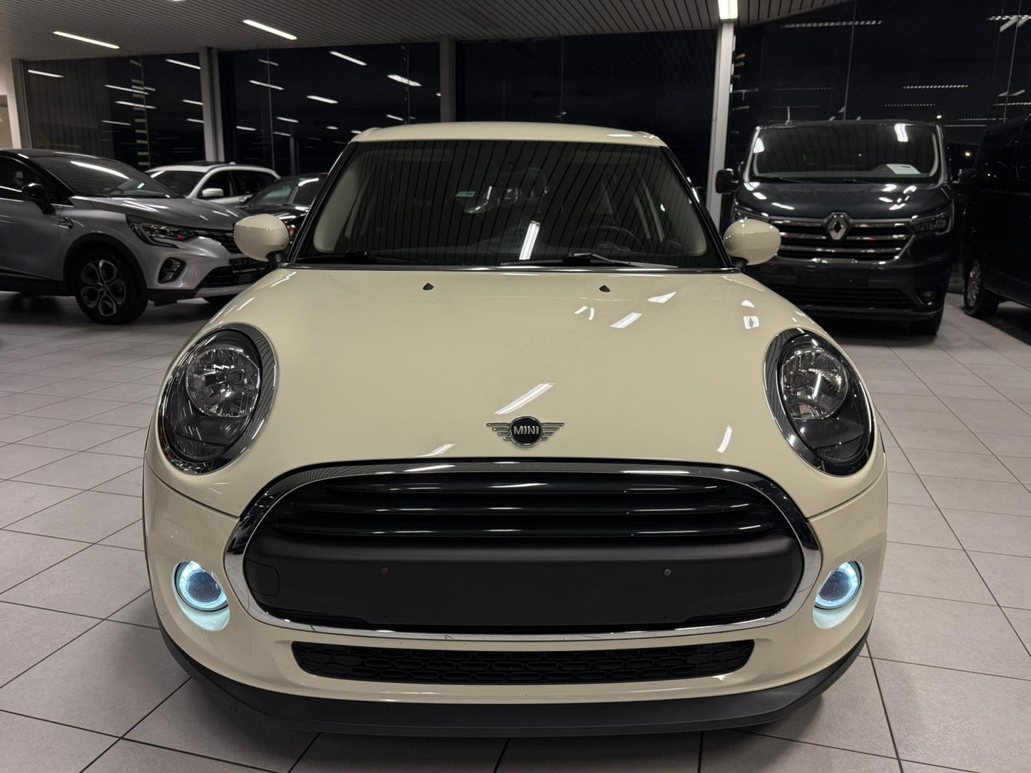 Mini One 1.5i Essence Automatique 75kW Euro 6d-T-E-ISC