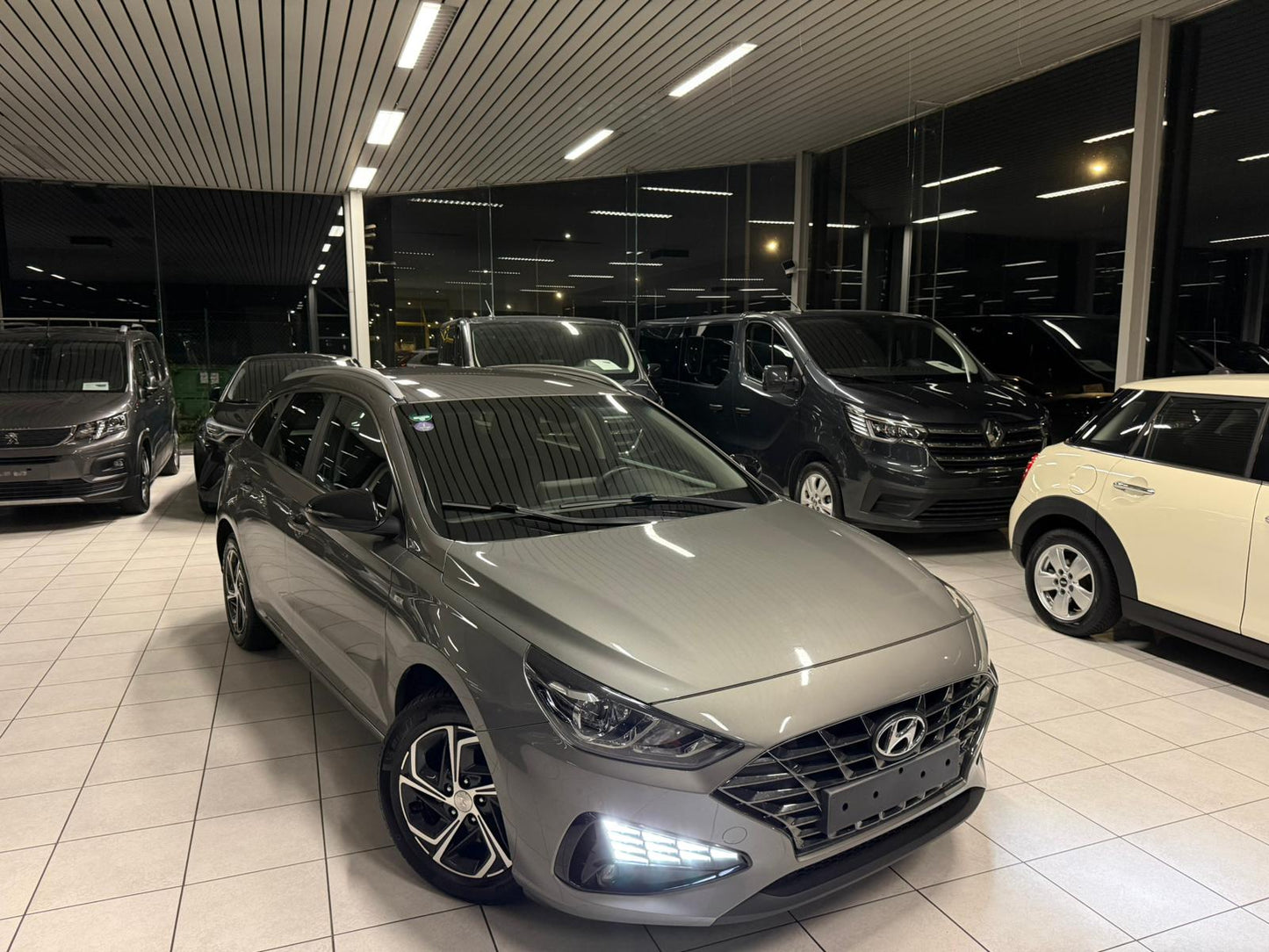 Hyundai i30 Delivery-Pack 1.0T-GDI 48V Essence/Hybride Automatique 88,3kW Euro 6-ISC-FCM