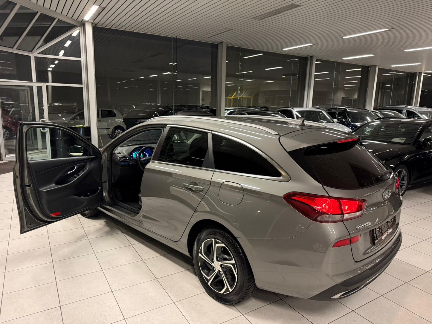 Hyundai i30 Delivery-Pack 1.0T-GDI 48V Essence/Hybride Automatique 88,3kW Euro 6-ISC-FCM
