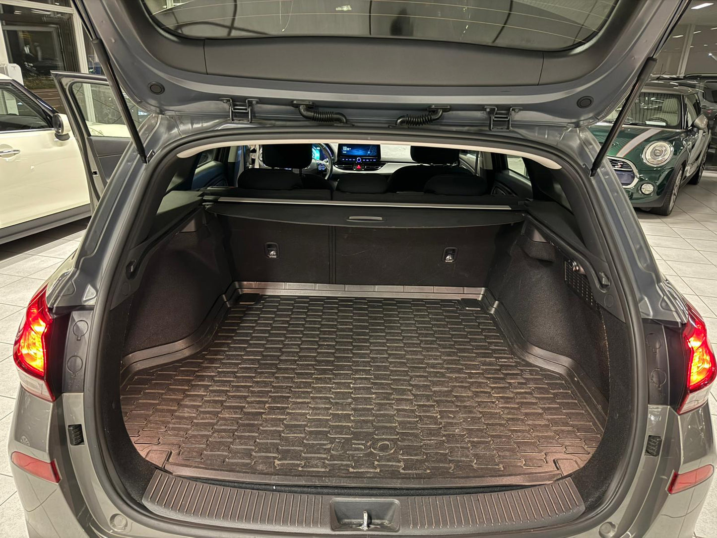 Hyundai i30 Delivery-Pack 1.0T-GDI 48V Essence/Hybride Automatique 88,3kW Euro 6-ISC-FCM