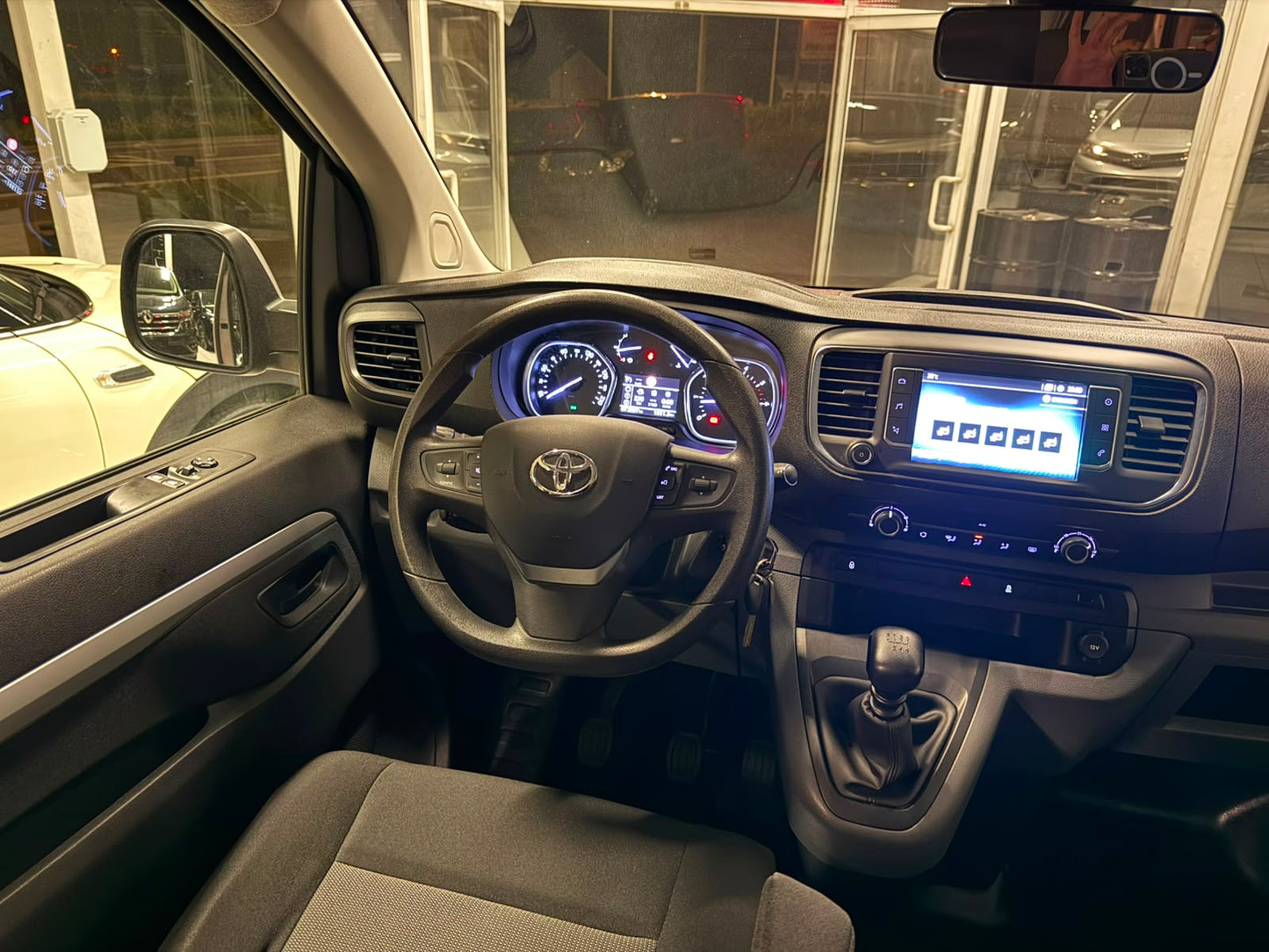 Toyota Proace Utilitaire 6 Places 2.0D 90kW Euro 6b